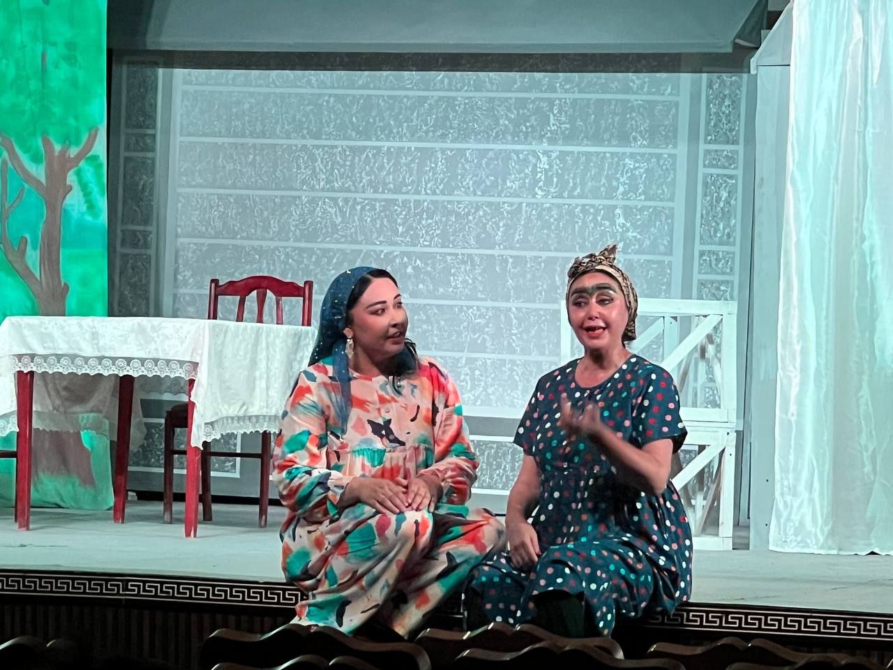 Joriy yilning 19-iyun kuni Andijon viloyat Yoshlar teatrida taniqli dramaturg – Rixsivoy Muhammadjonovning "Soqov xotin" asari asosida rejissyor – Najot Hoshimov tomonidan sahnalashtirilgan spektaklning jamoatchilik ko‘rigi bo‘lib o‘tdi.