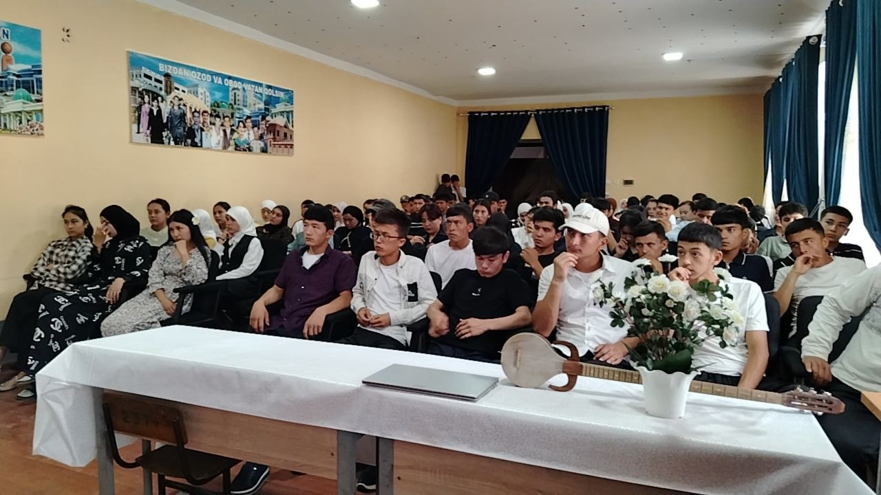 IZBOSKAN TUMANIDA YOSHLARNI GIYOHVANDLIK ILLATIDAN ASRASHGA QARATILGAN KO‘RGAZMALI TARG‘IBOT TADBIRI O‘TKAZILDI